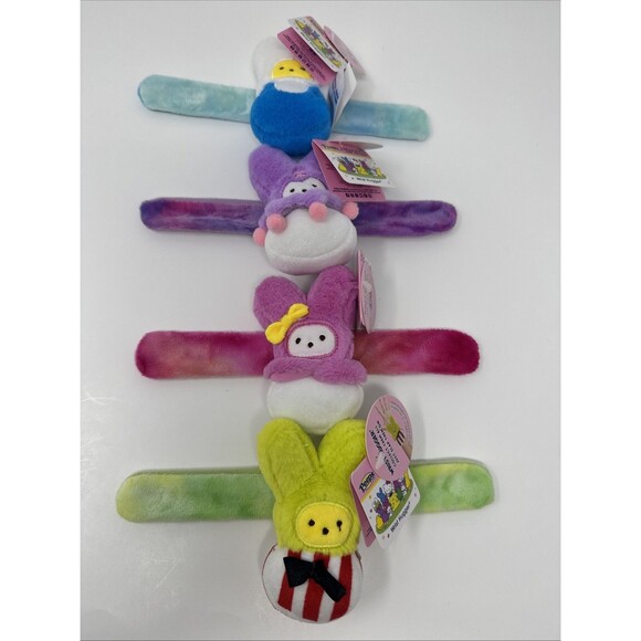 Peeps X Hello Kitty & Friends Wrist Huggers Easter Plush Slap Bracelet Set 4 NWT - Picture 1 of 10